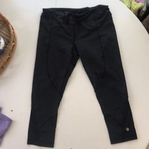 Lululemon Black running capris